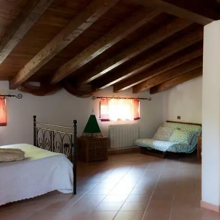 ファームステイ Agriturismo Fattoria Silverado Castiglione Chiavarese